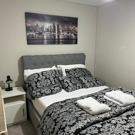Beautiful Hoe Street First Floor One Bedroom Apartment B Walthamstow Λονδίνο Εξωτερικό φωτογραφία