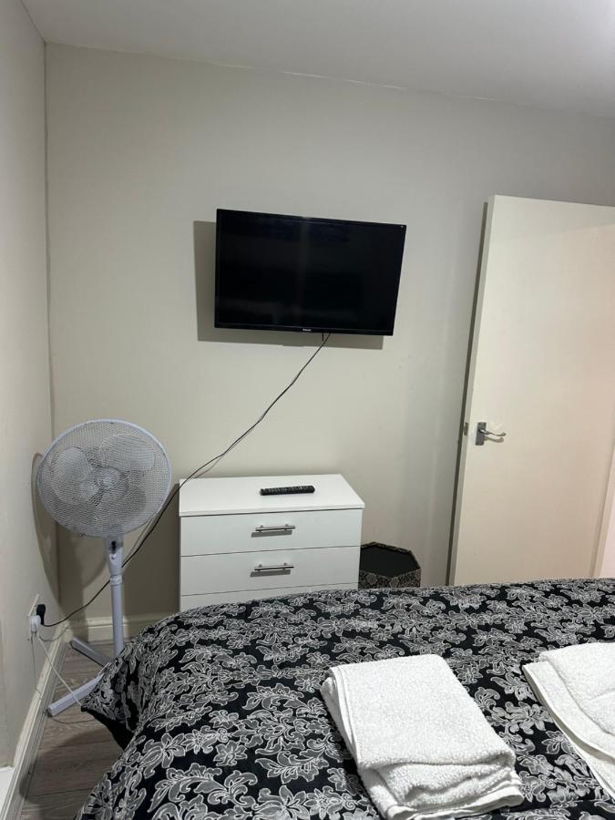 Beautiful Hoe Street First Floor One Bedroom Apartment B Walthamstow Λονδίνο Εξωτερικό φωτογραφία