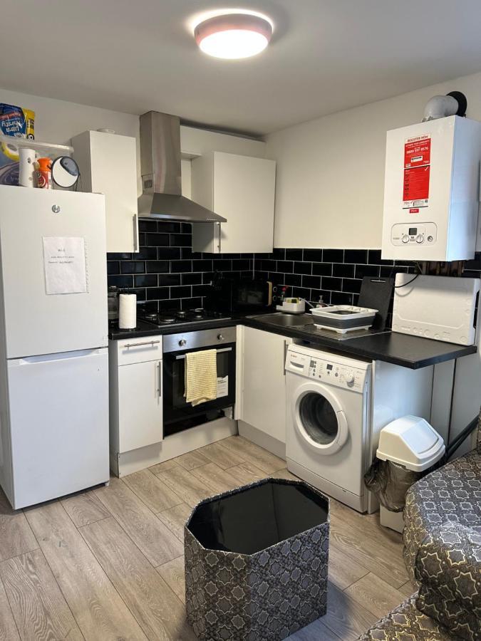 Beautiful Hoe Street First Floor One Bedroom Apartment B Walthamstow Λονδίνο Εξωτερικό φωτογραφία
