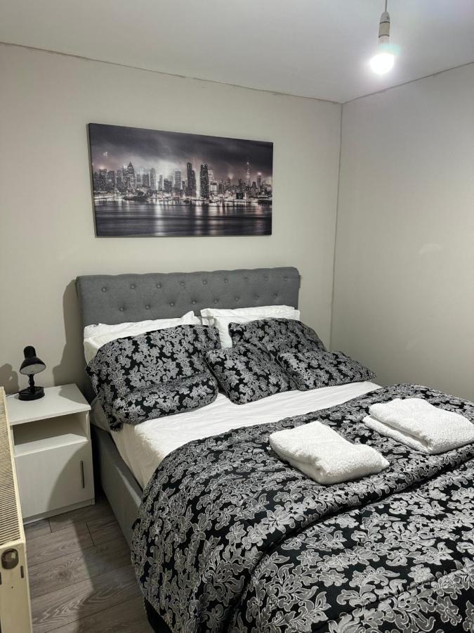 Beautiful Hoe Street First Floor One Bedroom Apartment B Walthamstow Λονδίνο Εξωτερικό φωτογραφία